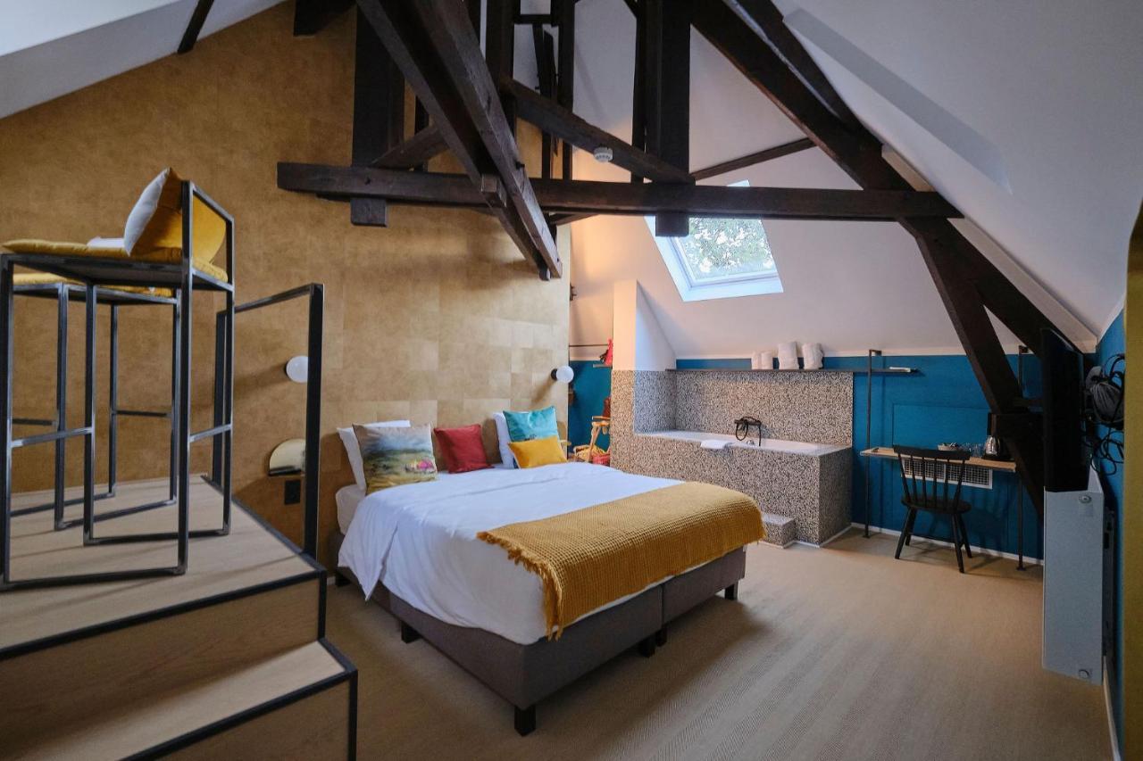 Domaine De Ronchinne - Insolites Maillen 部屋 写真
